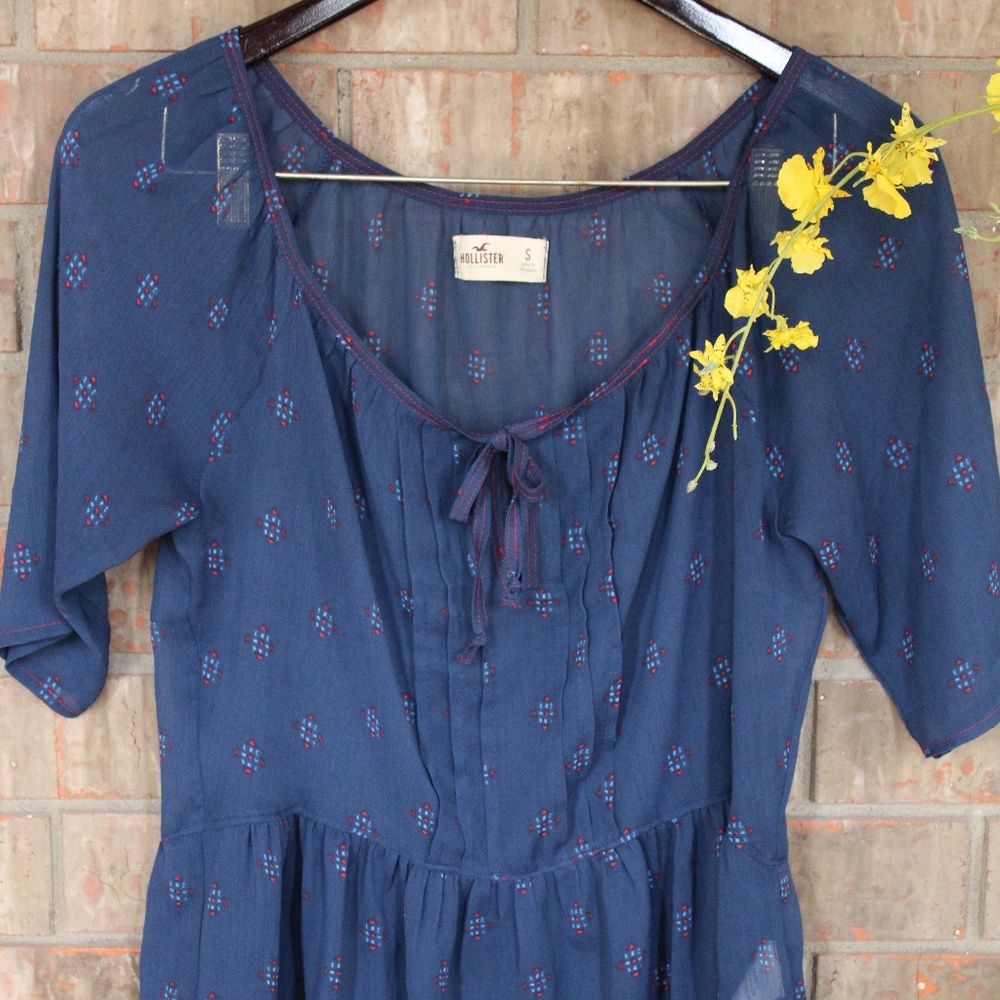 Hollister Navy Blue Loose-Fitted Blouse Sz S